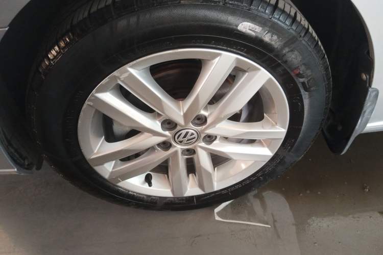 Used Volkswagen Jetta 2019 Dream Edition 1.4L Manual Fashion Version
