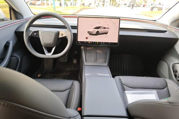 Used Tesla Model 3 2025 Rear-Wheel-Drive Version
