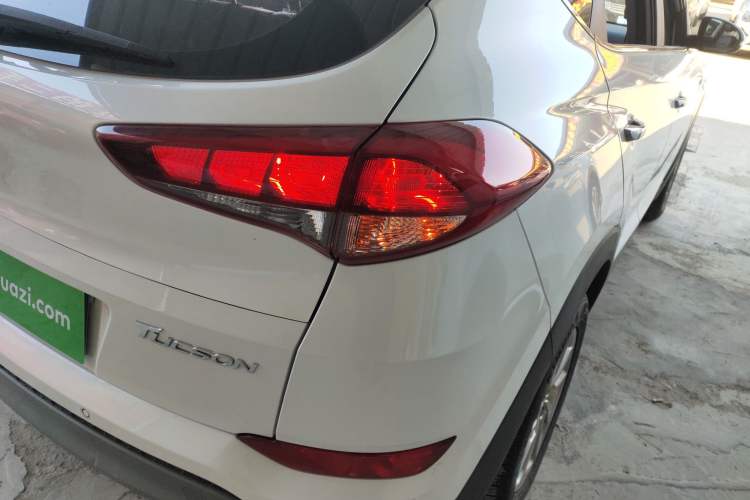 Used Hyundai Tucson 2015 1.6T Dual-Clutch Two-Wheel-Drive Smart Model
