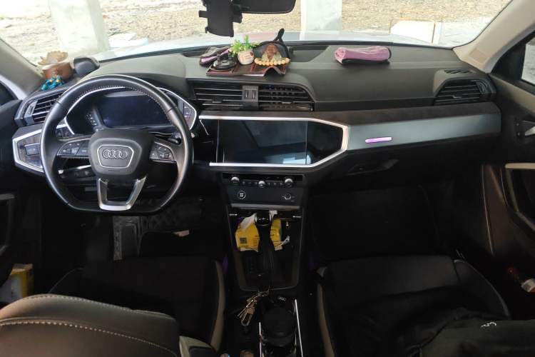 Used Audi Q3 2021 35 TFSI Fashion Dynamic Model