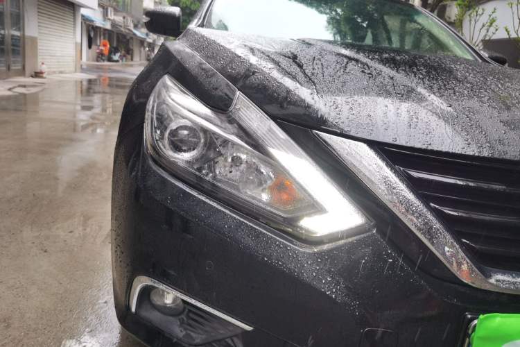 Used Nissan Teana 2016 2.0L XL-Upper Smart Edition Right Front Headlight