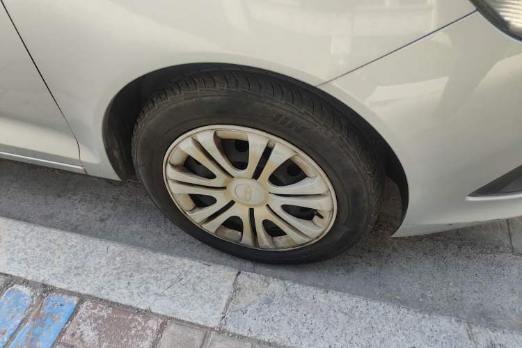 Used Chery Fengyun 2 2013 Hatchback 1.5L Manual Ruiyi Edition