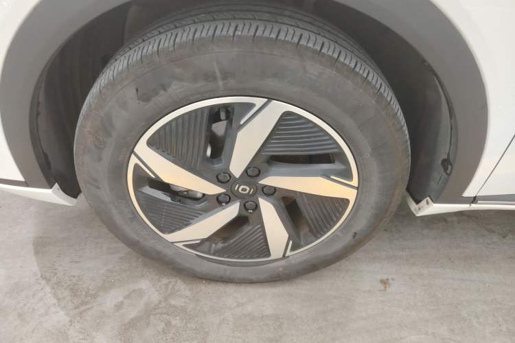 Used CHANGAN NEVO Q05 2024 All-New Flavorful Edition 125 Flagship Model - CATL Left Front Wheel Hub