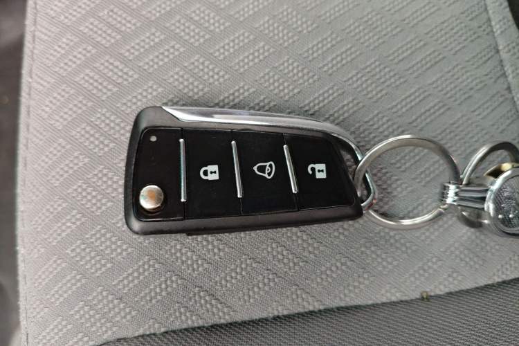 Used JAC Sunray 2023 2.0T 5-Series Express Version 6/7 Seats HFC4DB3-2E4
