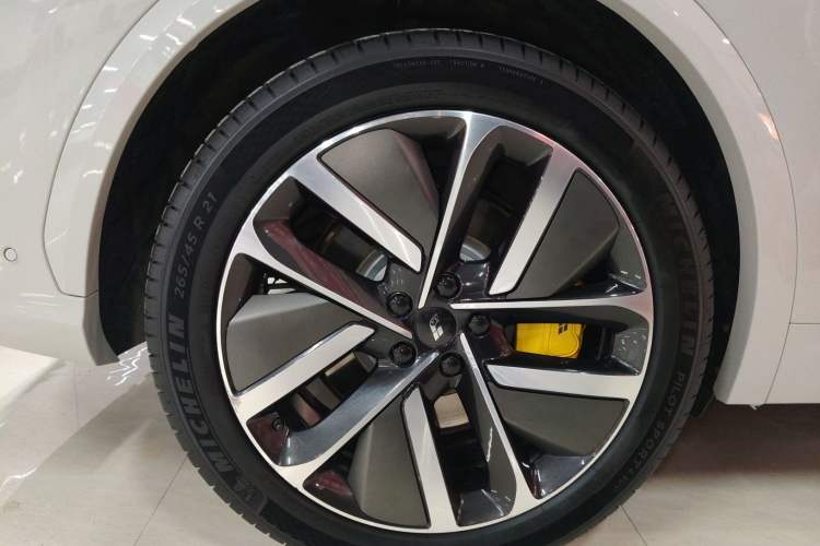 Used Li Auto L7 2023 Pro Model
