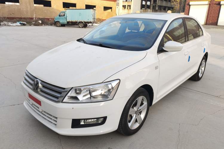 Used Volkswagen Santana 2015 1.6L Manual Comfort Edition