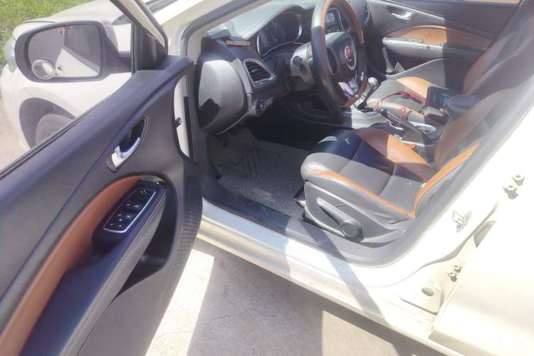 Used Fiat Viaggio 2015 1.4T Manual Jingxiang Edition
