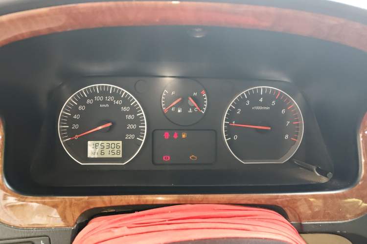 Used Jinbei Grace 2016 2.0L Classic Edition Luxury Long-Wheelbase 9-Seater