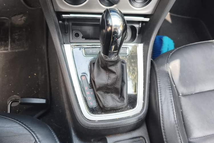 Used Volkswagen Lavida 2013 Restyled Classic 1.6L Automatic Comfort Edition