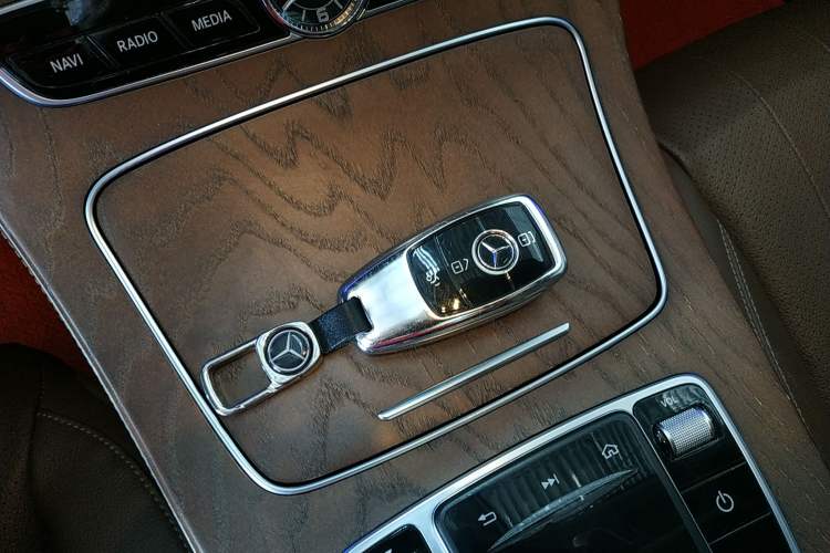 Used Mercedes-Benz E-Class 2020 E 300 L Stylish Model Interior 1