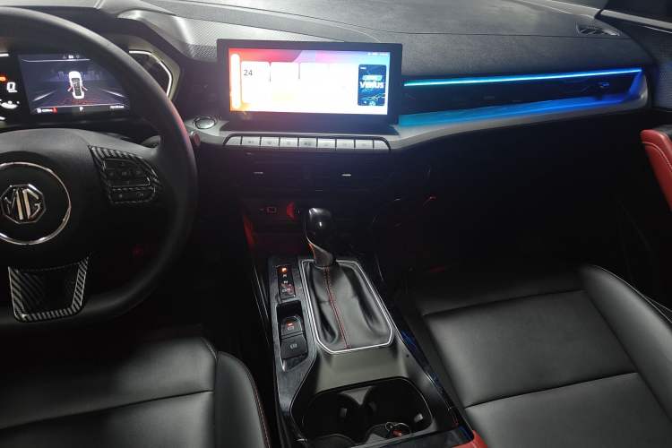 Used MG 5 2021 Revised Version 180 DVVT CVT Youth Luxury Edition Audio And AC Panel