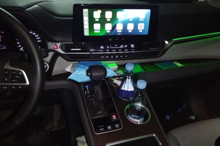 Used Toyota Granvia 2024 2.5L Hybrid Comfort Edition Audio And AC Panel