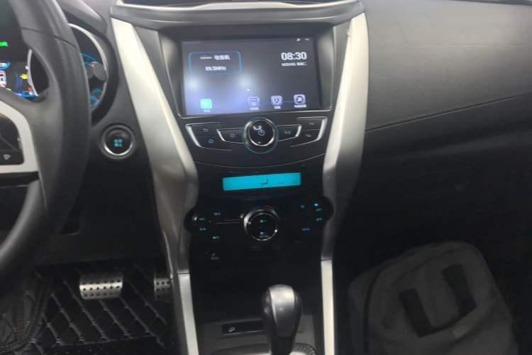 Used BYD Yuan 2017 1.5L Automatic Cool & Connected Model
