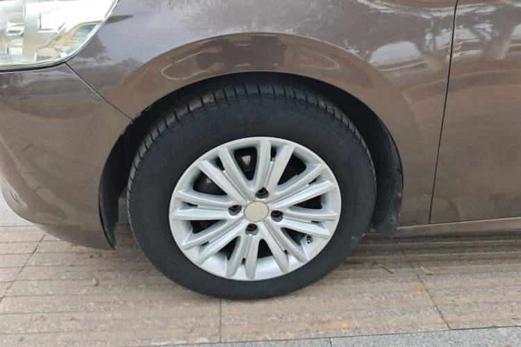 Used Peugeot 301 2014 1.6L Automatic Comfort Edition
