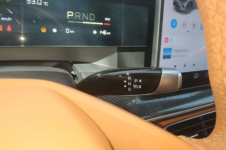 Used NETA L 2024 Extended-Range 220 PRO+ Family Package