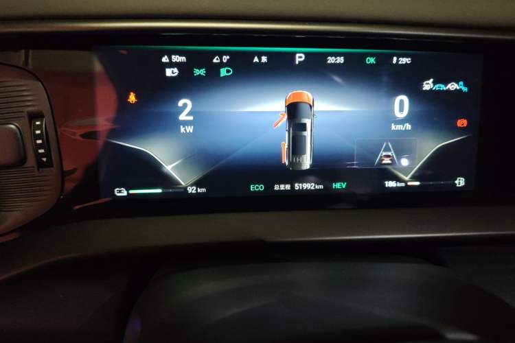 Used Denza D9 2022 DM-i 970 Four-Wheel Drive Prestige Model
