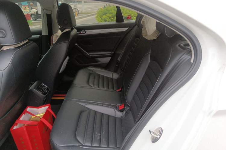 Used Volkswagen Lamando 2019 280TSI DSG Comfort Edition China VI standard
