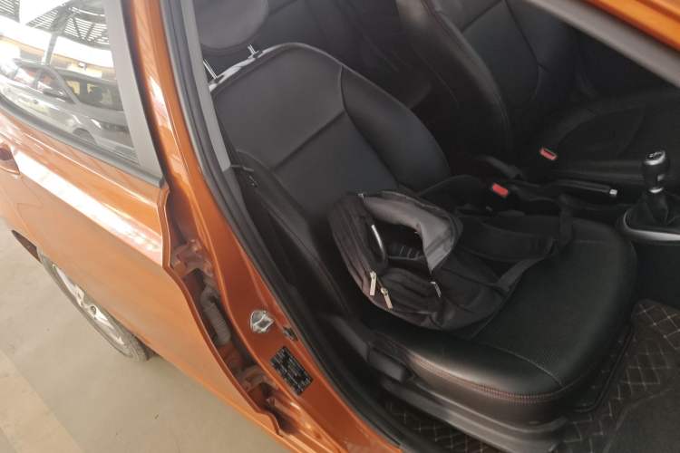 Used Hyundai Verna Ray 2014 1.4L Manual GLX
