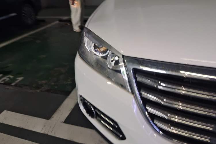 Used Haval H6 2019 Sport Edition 1.5T Automatic Two-Wheel Drive Elite Model China VI Right Front Headlight