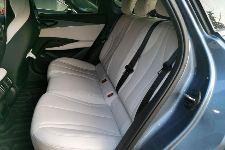 Used BYD Seal 06 New Energy 2025 DM-i Smart Drive 120KM Prestige Model Left Rear Seat