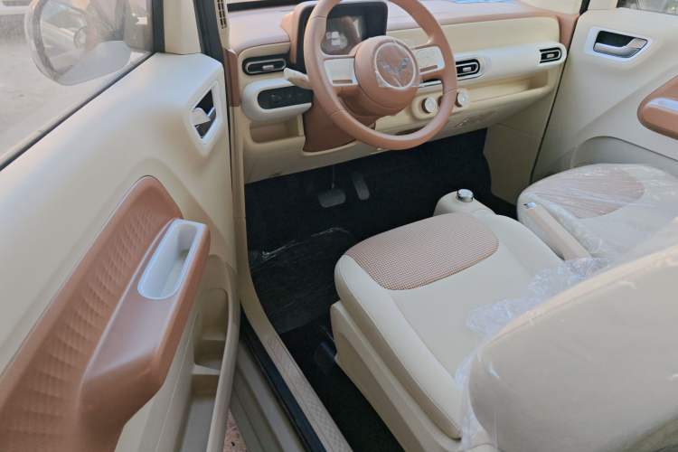 Used Wuling Hongguang MINIEV 2024 3rd Generation 215km Youth Edition