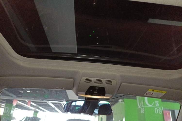 Used BMW 1 Series 2018 118i Leading Model Headliner