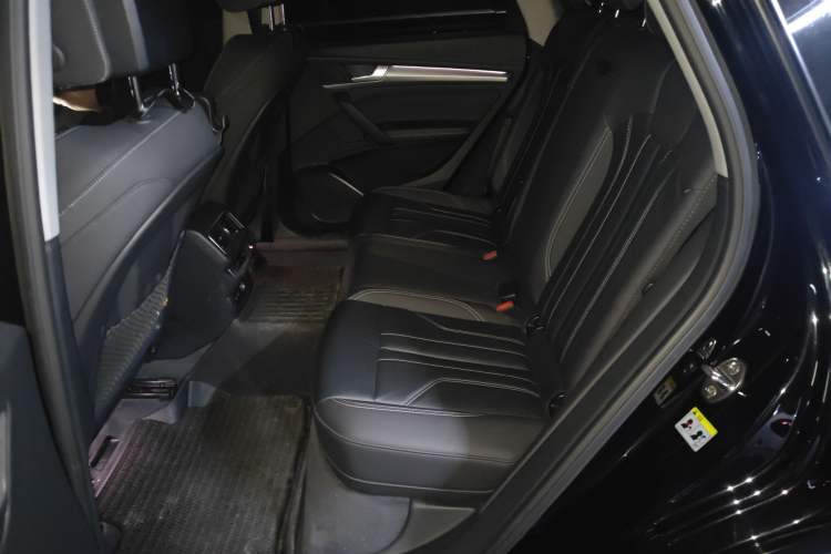 Used Audi Q5L 2022 40T Luxury Dynamic Model Left Rear Seat