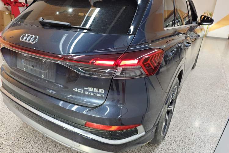 Used Audi Q4 e-tron 2022 40 e-tron First Edition