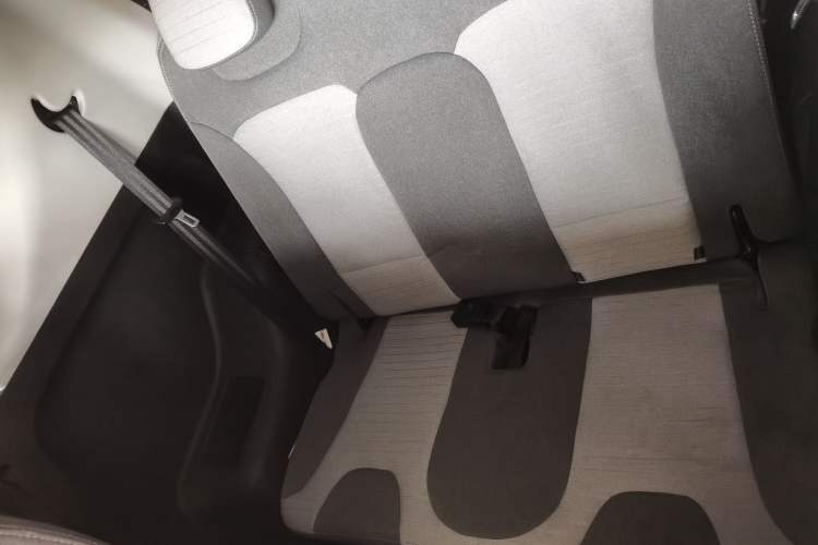 Used Chery QQ Little Ant 2021 150 000 Yuan Ant Fan Edition Ant Trend Version Lithium-Ion Battery Left Rear Seat