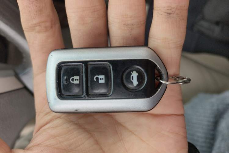 Used Toyota Camry 2013 200G Classic Luxury Edition
