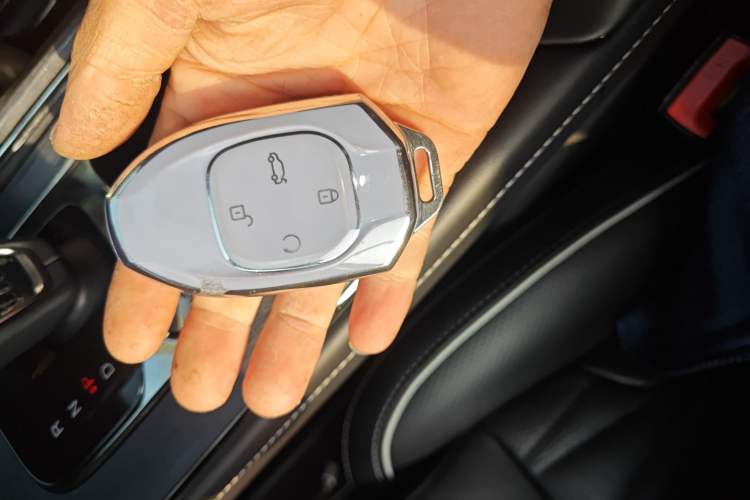 Used GAC Trumpchi GS8 2022 Double-Energy Series 2.0TM Four-Wheel Drive Premium Edition (7 Seats) Vehicle Key