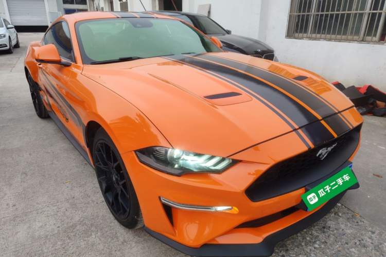 Used Ford Mustang 2020 2.3L EcoBoost Front Right 45 Deg