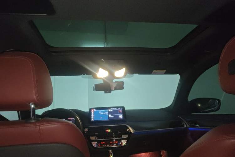 Used BMW 5 Series 2021 530Li Leading Model M Sport Package Headliner