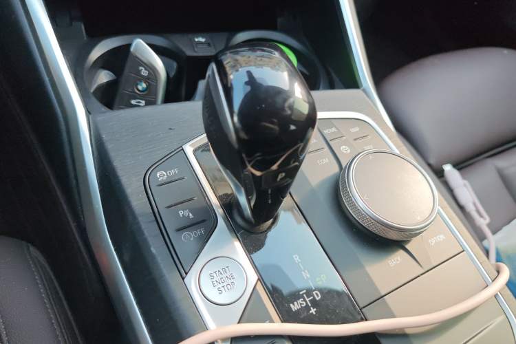 Used BMW 3 Series 2022 325i M Sport Package Gear Lever
