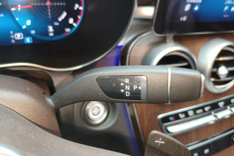 Used Mercedes-Benz GLC 2021 GLC 300 L 4MATIC Dynamic Model Gear Lever