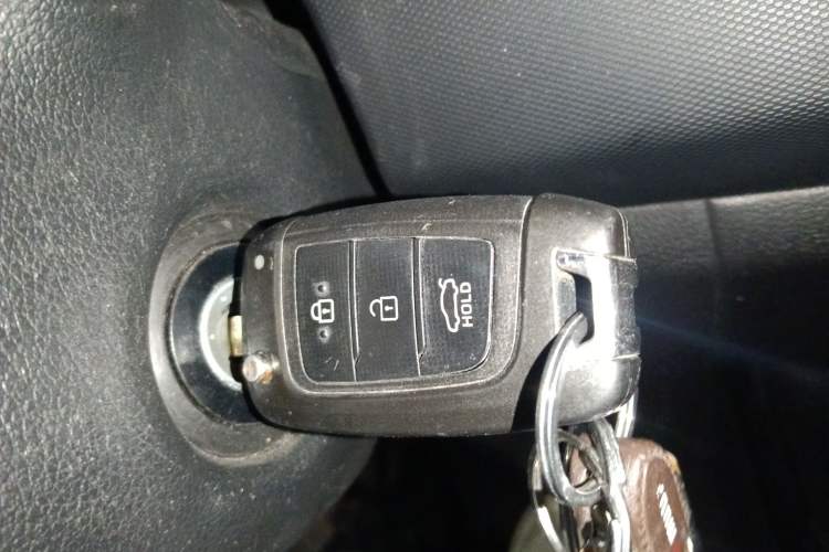 Used Hyundai Celesta 2017 1.6L Automatic Enjoyment Version GLS