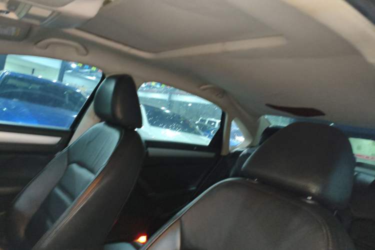 Used Volkswagen Passat 2014 1.8TSI DSG Prestige Edition
