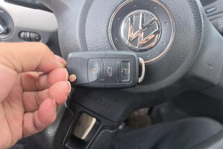 Used Volkswagen Sagitar 2012 1.6L Manual Comfort Model