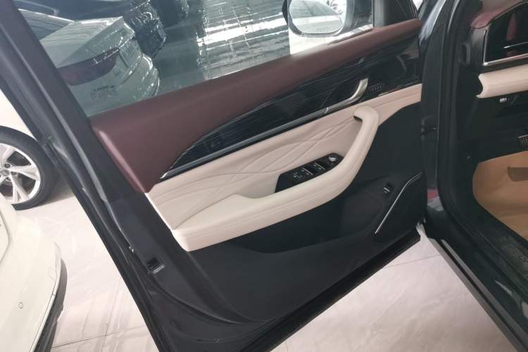 Used Geely Auto Monjaro L 2021 2.0TD DCT EVO Two-Wheel Drive Prestige Version
