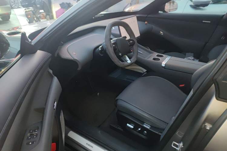 Used Xiaomi Auto YU7 2025 Ultra-Long Range Rear-Wheel Drive Version
