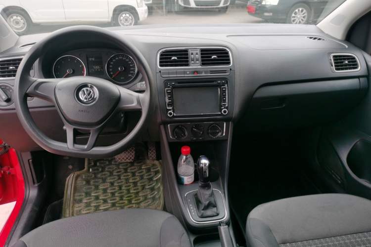 Used Volkswagen Polo 2014 1.6L Automatic Comfort Edition
