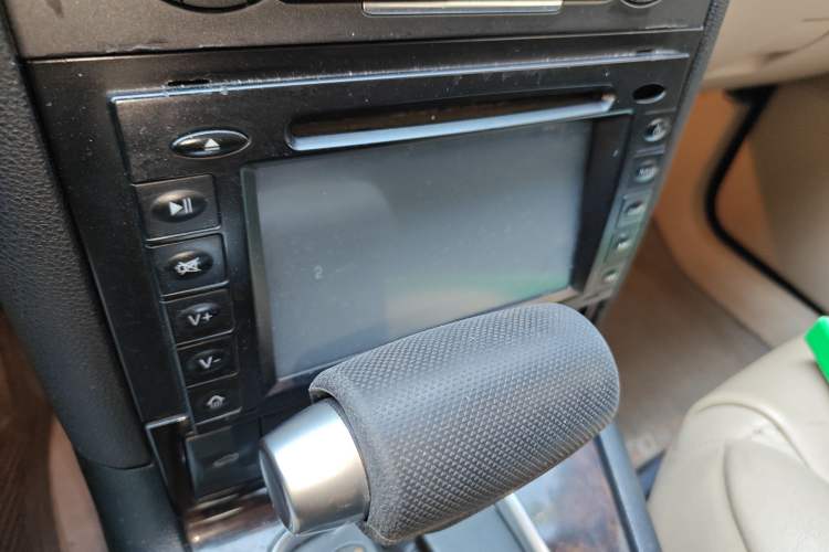 Used Ford Mondeo 2004 2.0L Deluxe Edition
