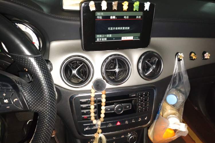 Used Mercedes-Benz GLA 2015 GLA 220 4MATIC Fashion Model
