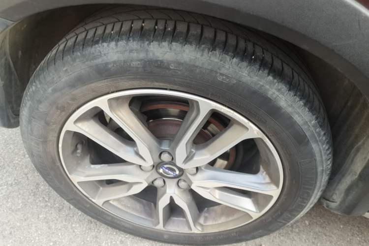 Used Volvo V60 2016 Cross Country T6 AWD
