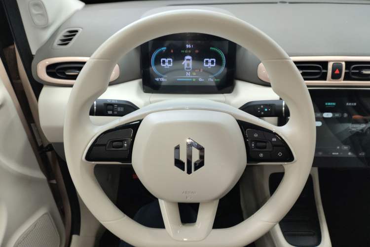 Used Leapmotor T03 2023 200 Lite Edition Steering Wheel