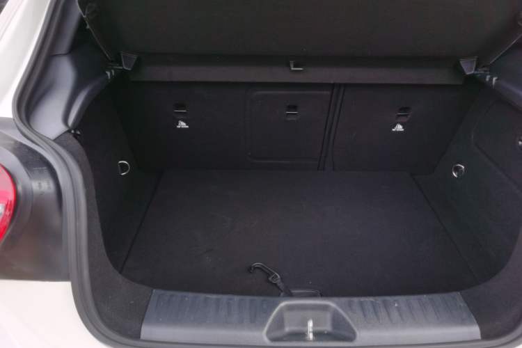 Used Mercedes-Benz A-Class 2013 A 180 Fashion Model Trunk