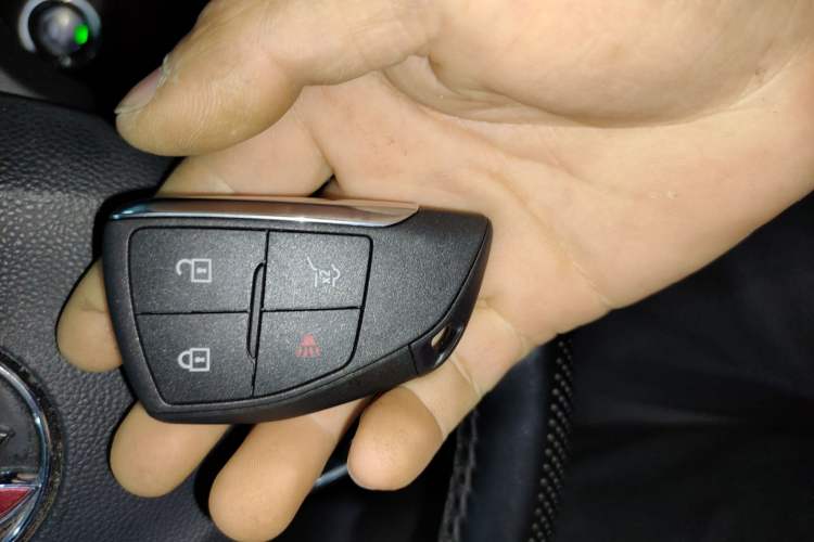 Used Buick Envision 2022 Encore Plus 652T Five-Seat Luxury Model Vehicle Key