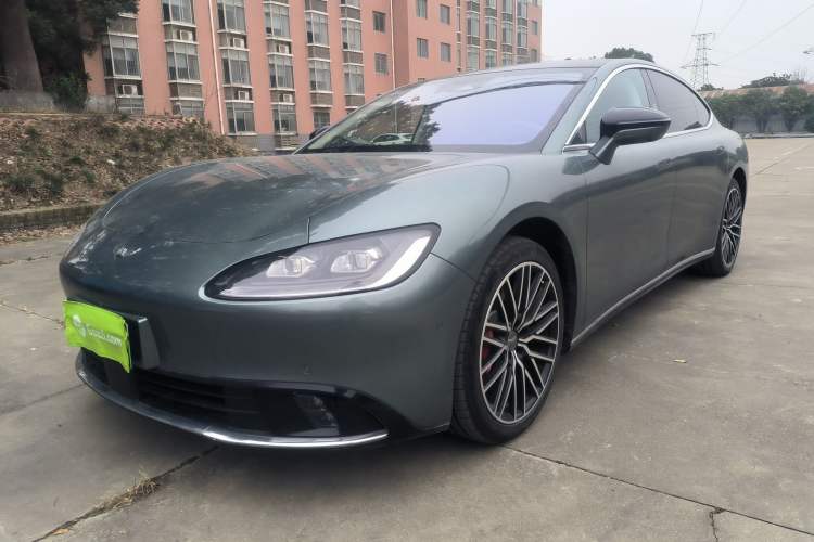 Used Yuanhang Y6 2024 720 km All-Wheel Drive Luxury Edition