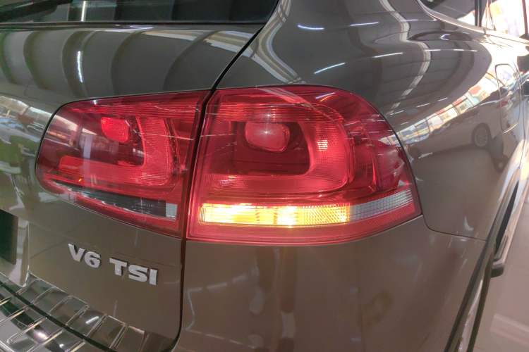 Used Volkswagen Touareg 2015 3.0 TSI Comfort Model