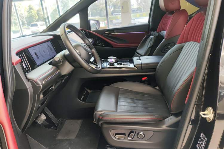 Used GAC Trumpchi M8 2023 Zongshi Series Dual-Motor YuZun Edition
